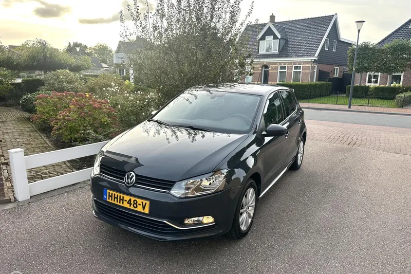 Volkswagen Polo (2015)