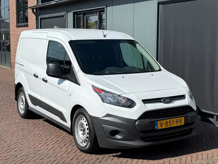 Ford Transit Connect (2017) — foto 1