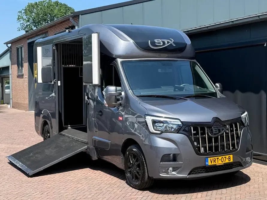 Renault Master (2021) — foto 1