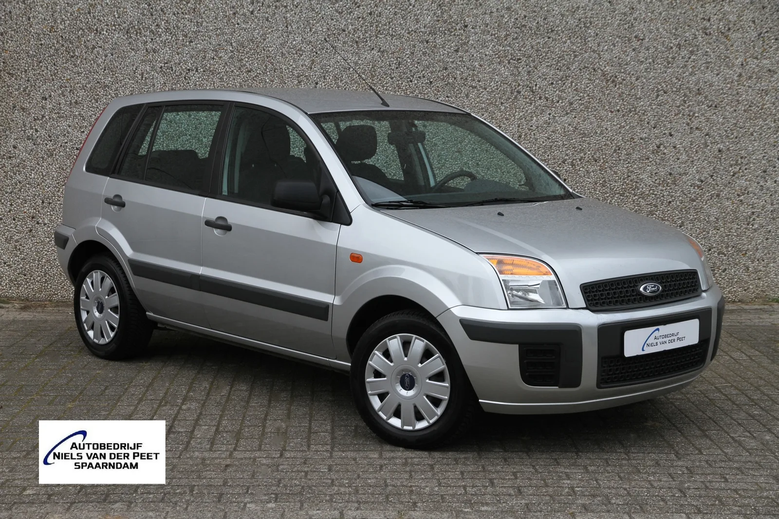 Ford Fusion (2010) — foto 1