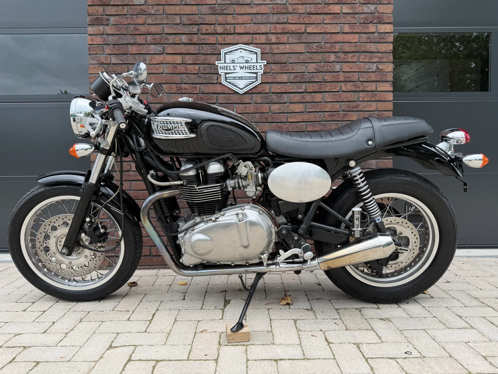 Triumph Thruxton 900 (2006) — foto 1