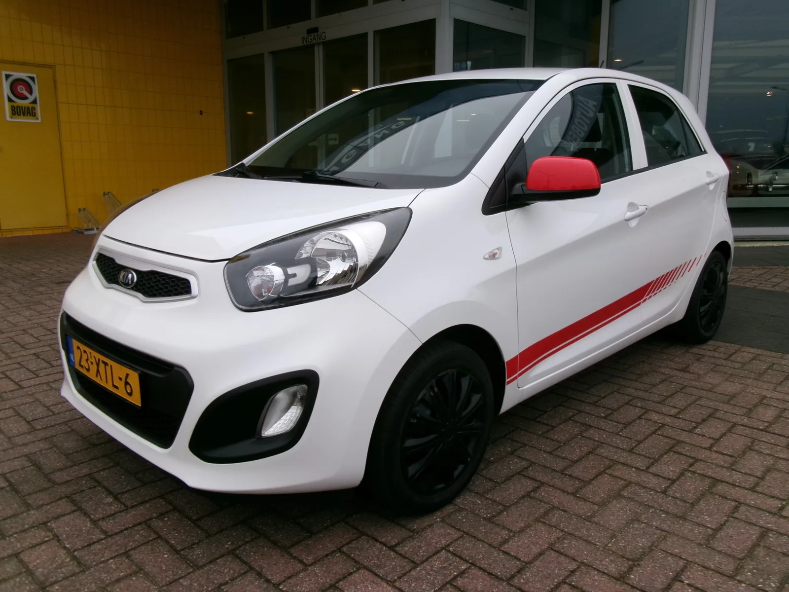 Kia Picanto (2012) — foto 1