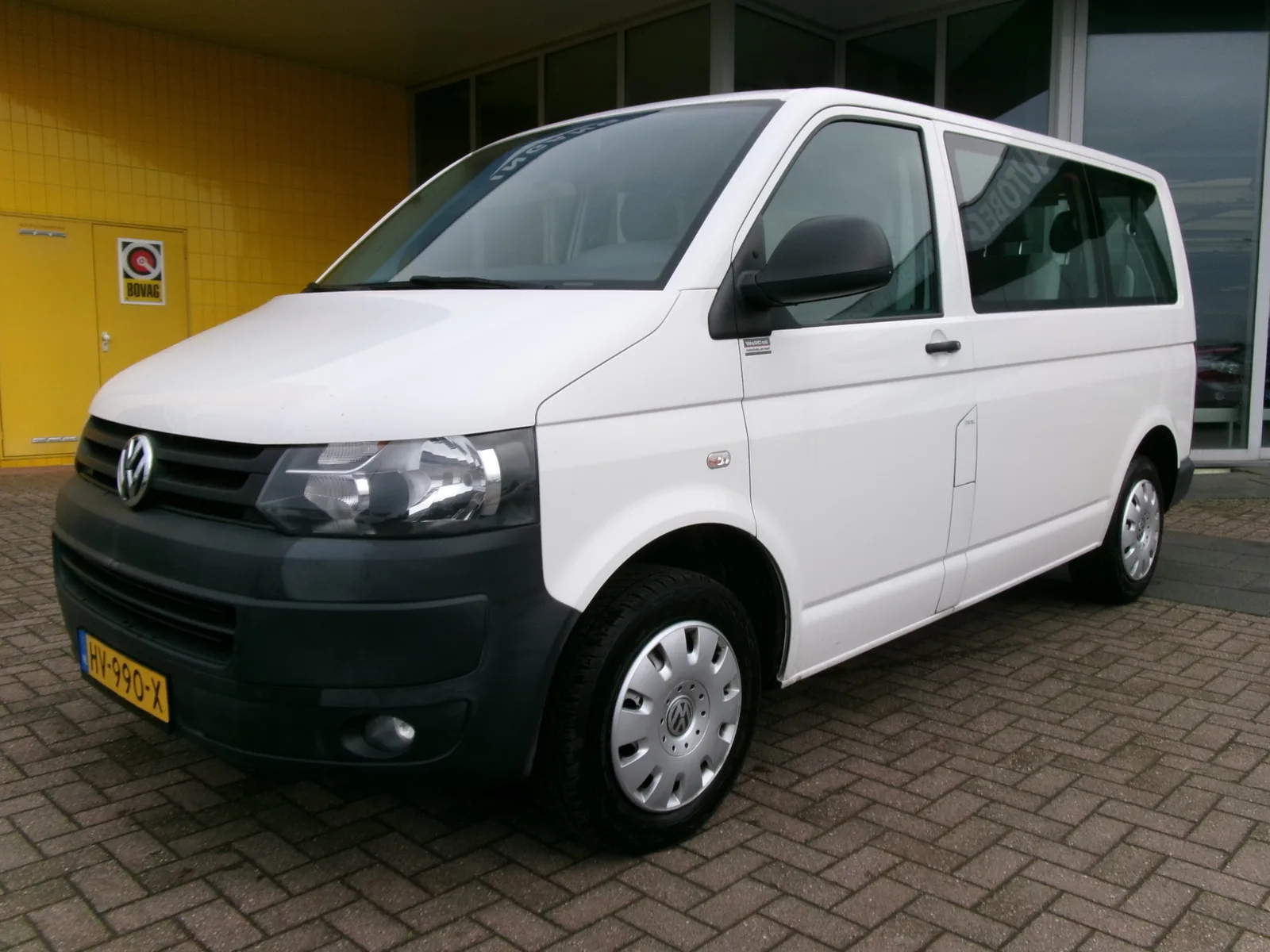Volkswagen Transporter (2016) — foto 1
