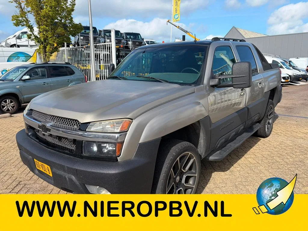 Chevrolet Avalanche (2003) — foto 1