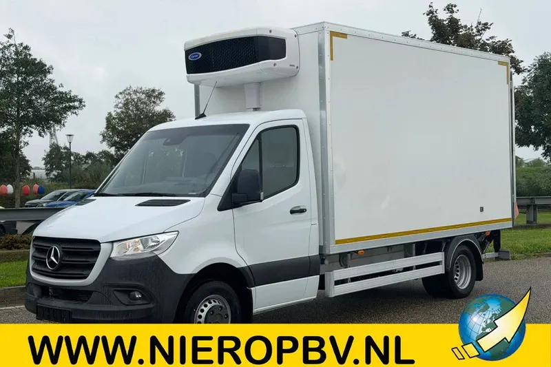 Mercedes-Benz Sprinter (2023)