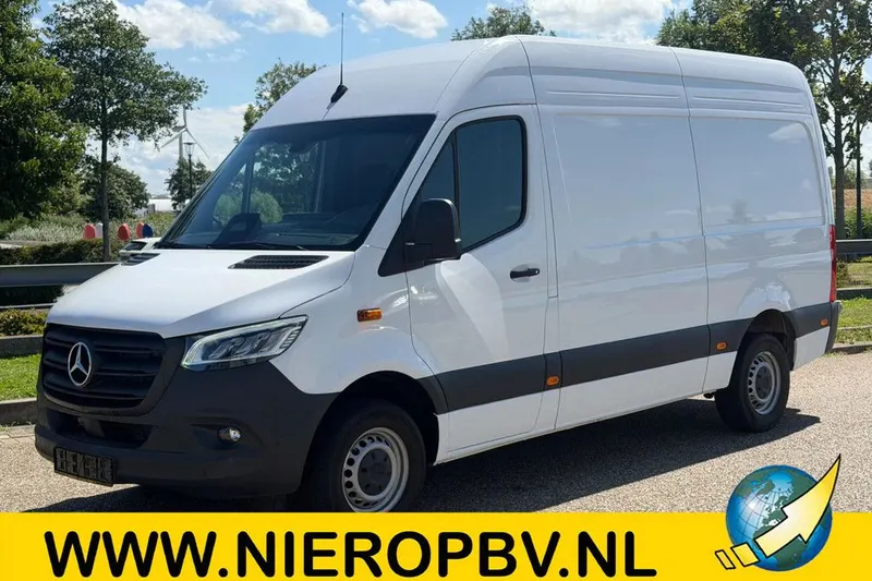 Mercedes-Benz Sprinter (2024)