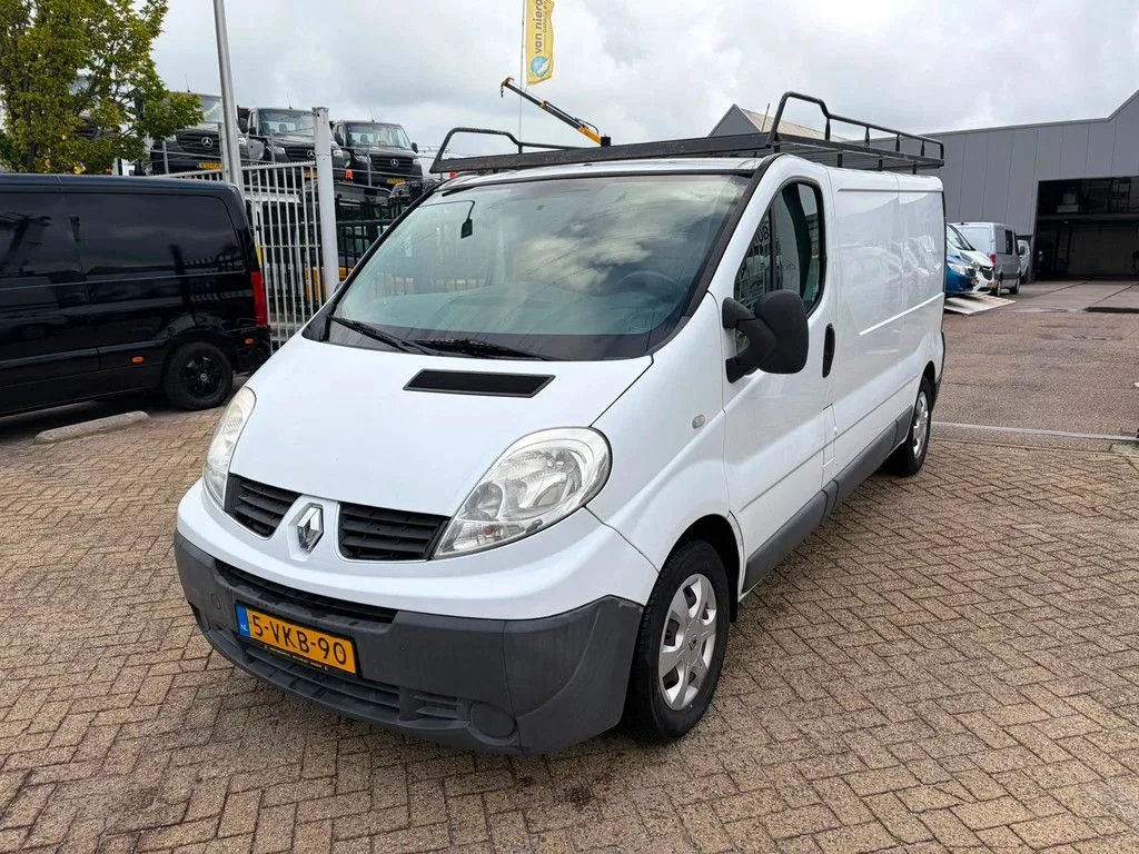 Renault Trafic (2010) — foto 1