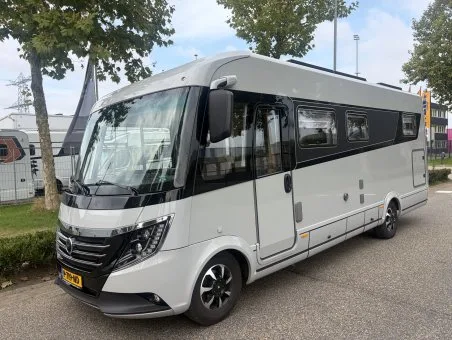 Niesmann+Bischoff Arto (2022) — foto 1
