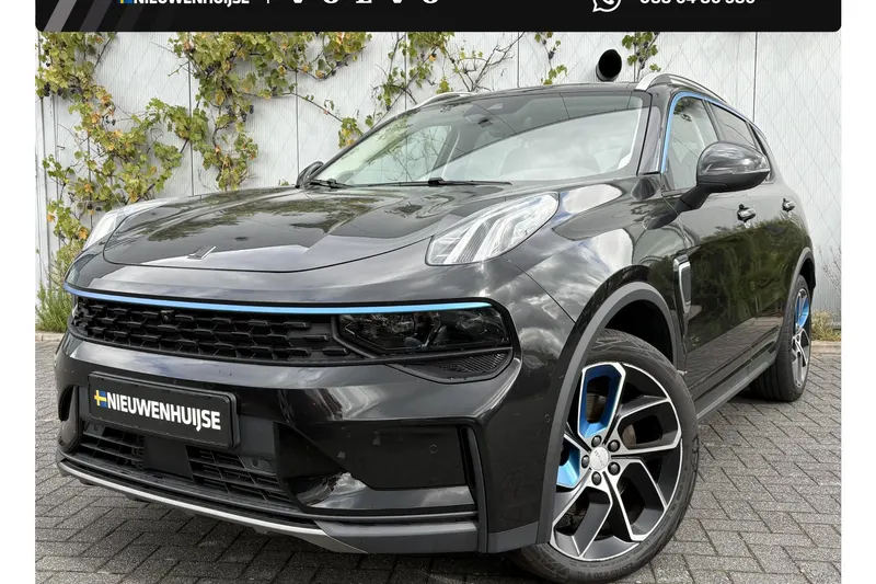 Lynk & Co 01 (2022)
