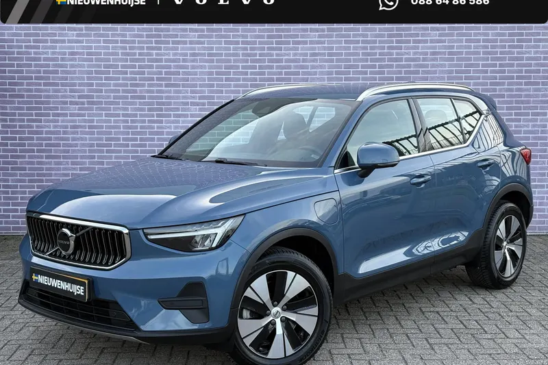 Volvo XC40 (2023)