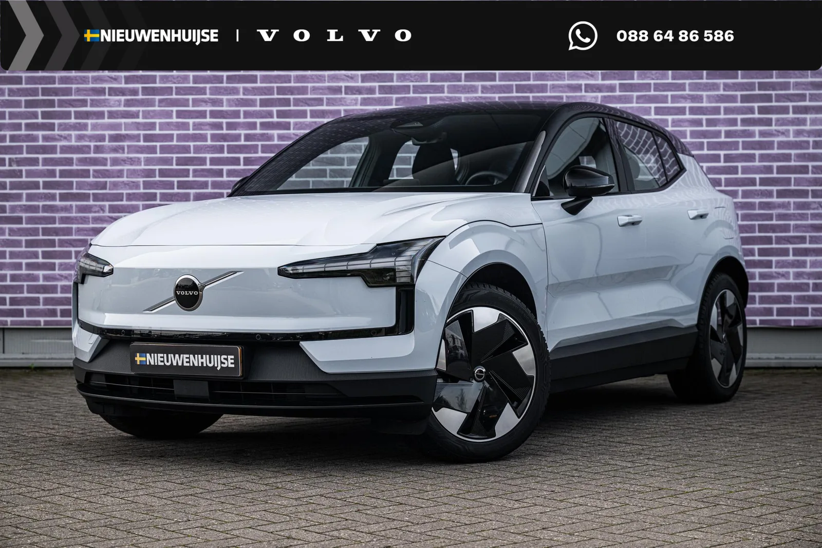 Volvo EX30 (2025) — foto 1