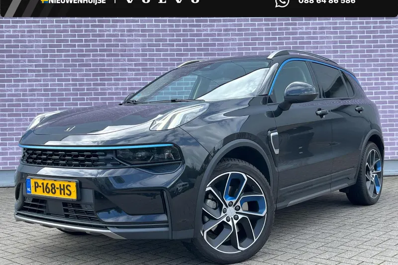 Lynk & Co 01 (2022)