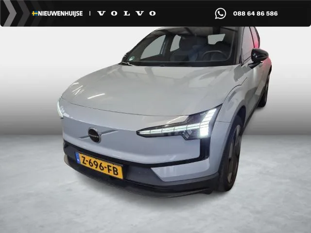 Volvo EX30 (2024) — foto 1