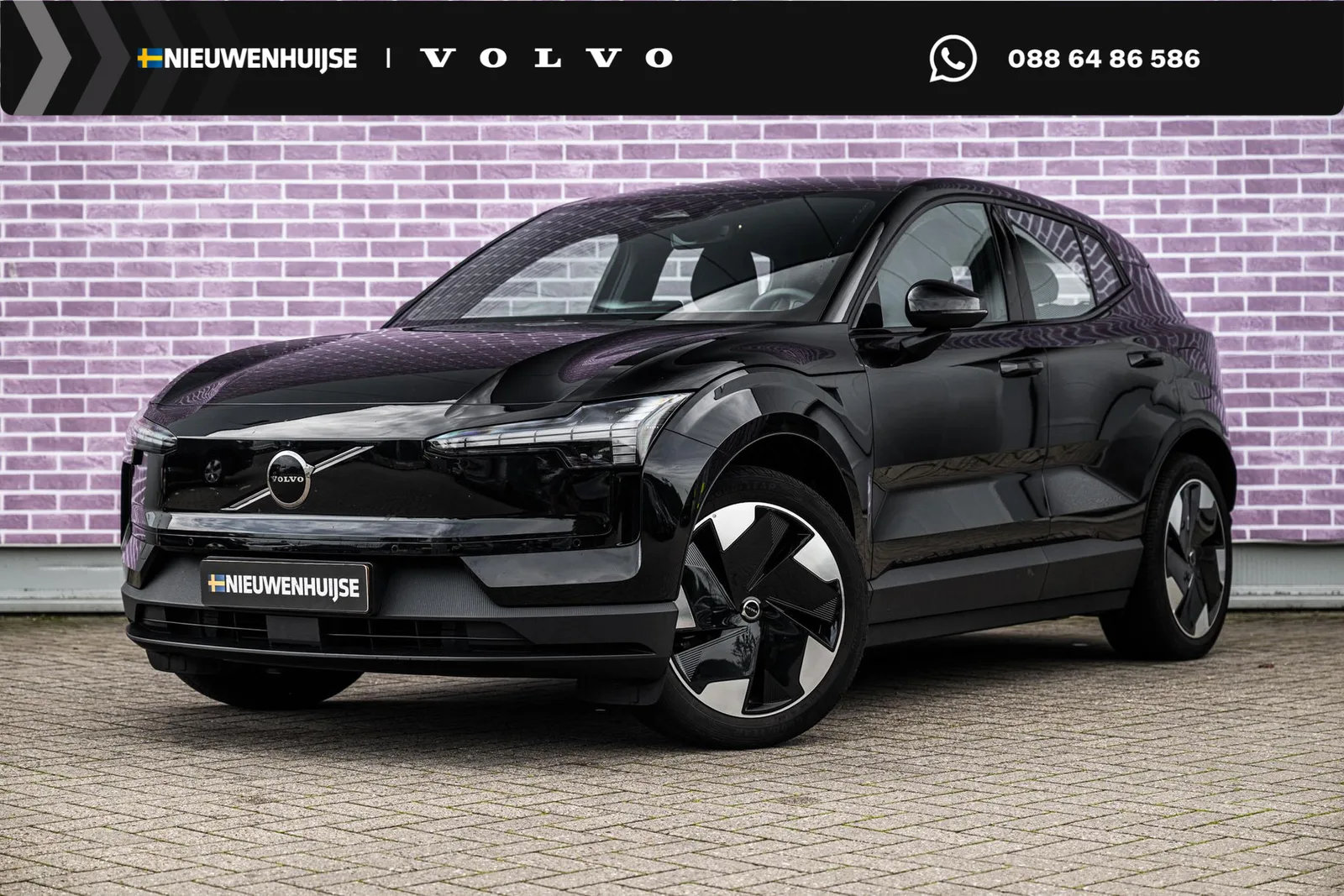 Volvo EX30 (2024) — foto 1