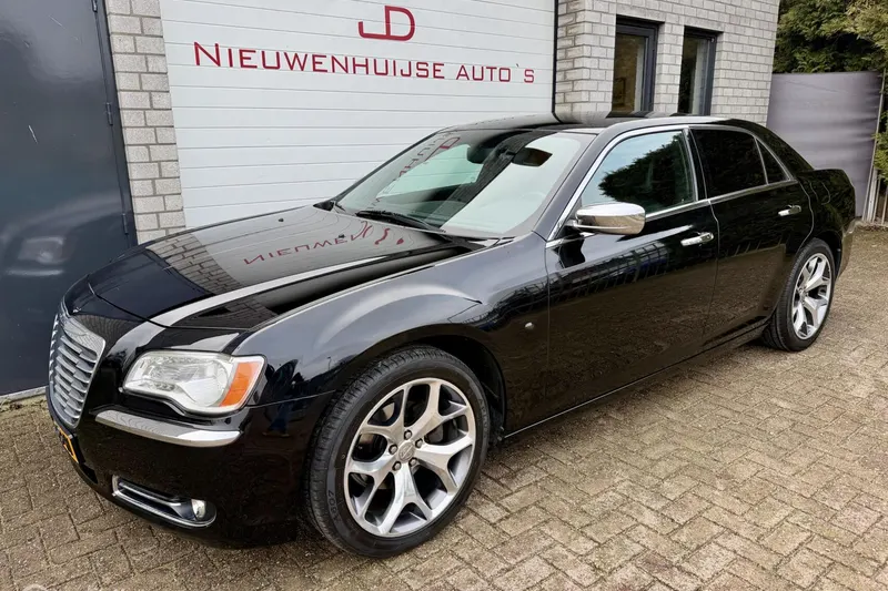 Chrysler 300C (2012)