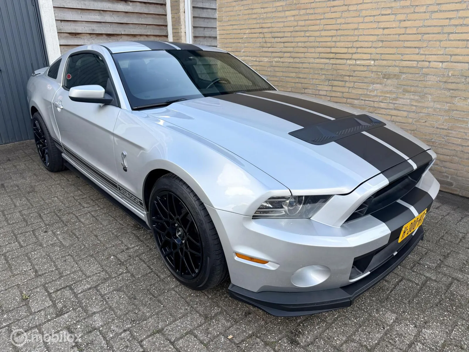 Ford Mustang (2013) — foto 1