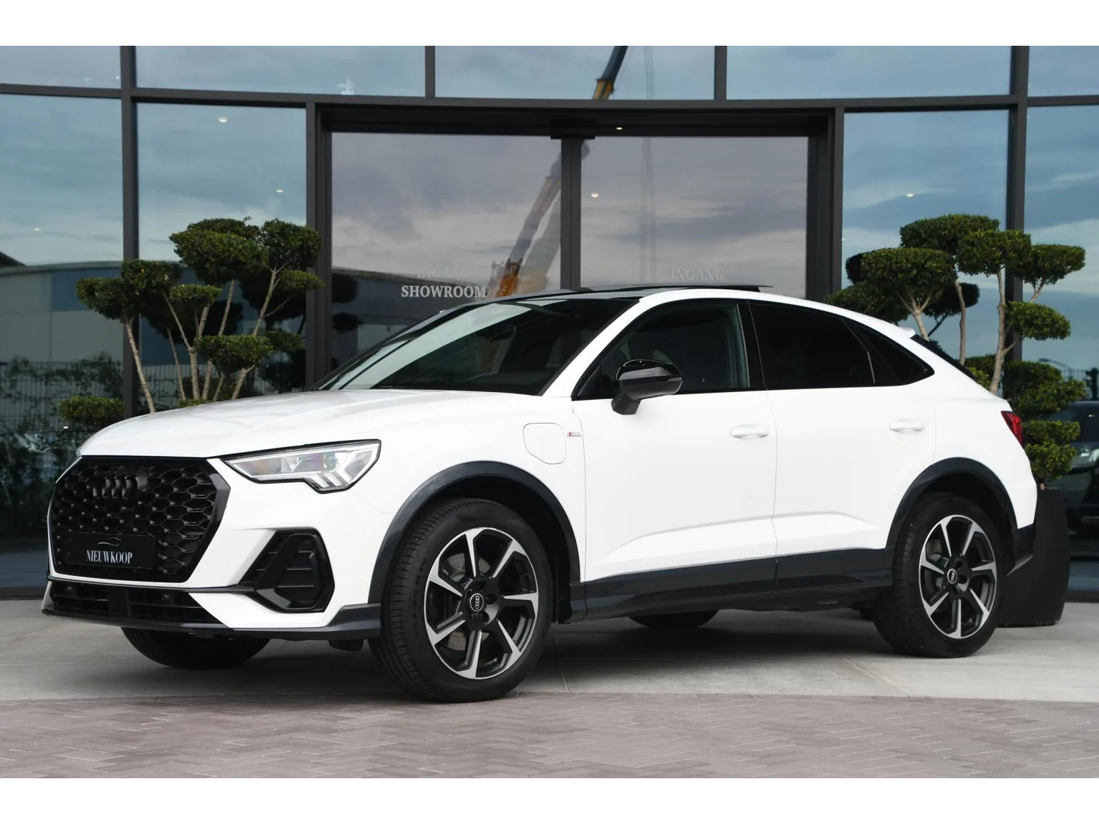 Audi Q3 Sportback (2021) — foto 1