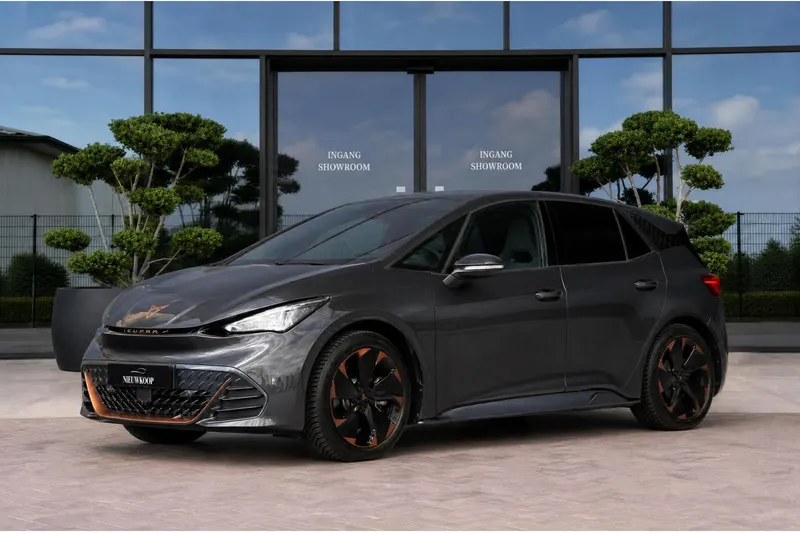 CUPRA Born (2023)