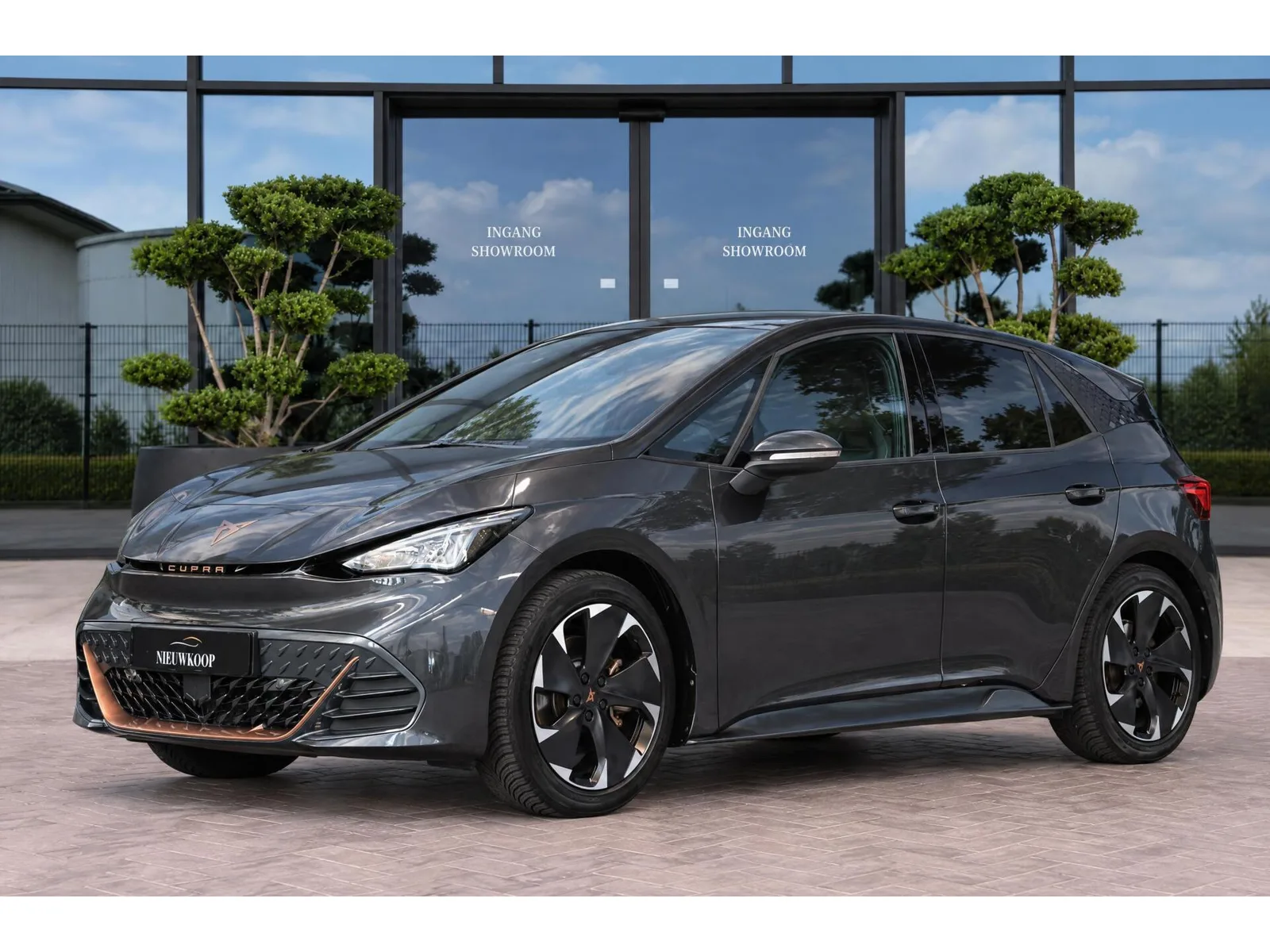 CUPRA Born (2023) — foto 1