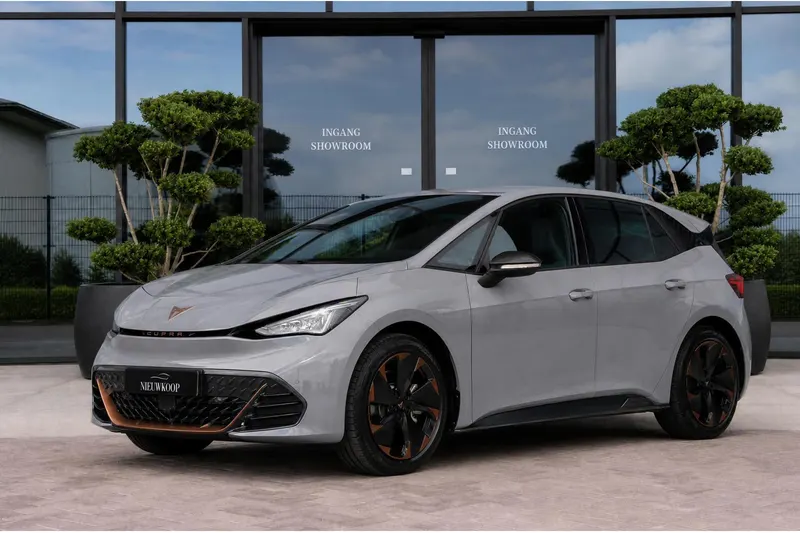 CUPRA Born (2023)