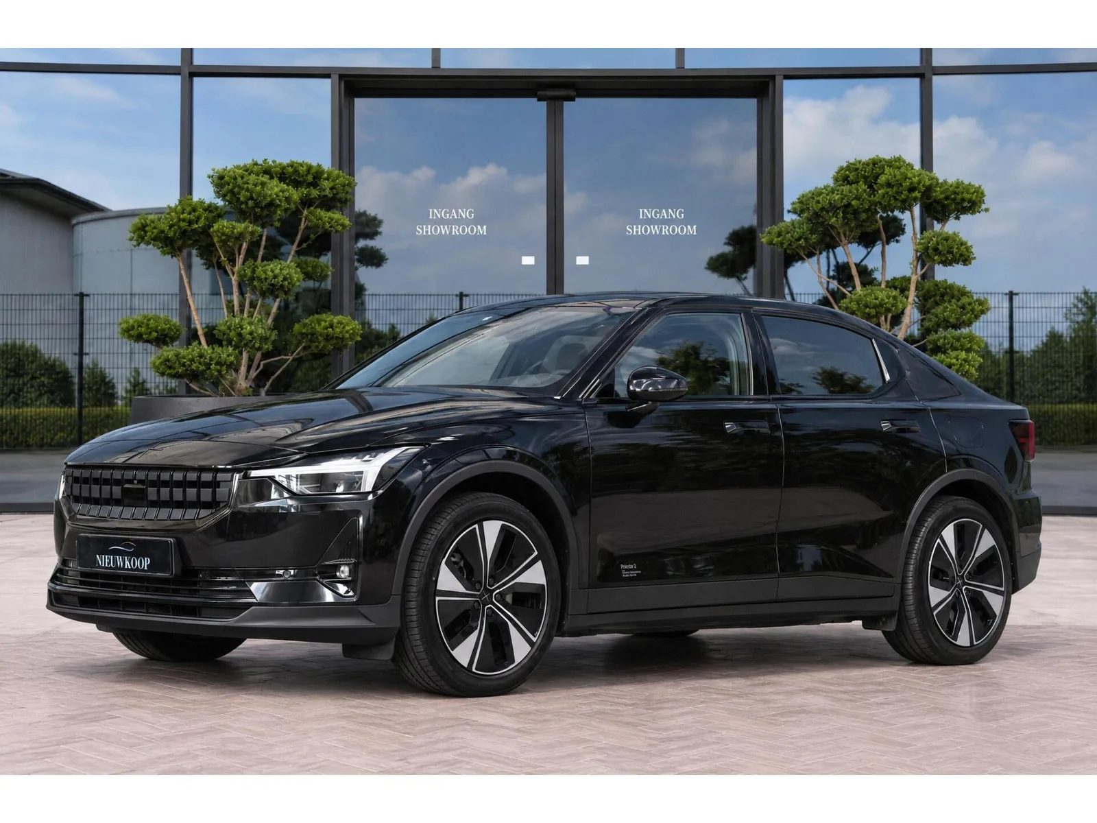 Polestar 2 (2023) — foto 1
