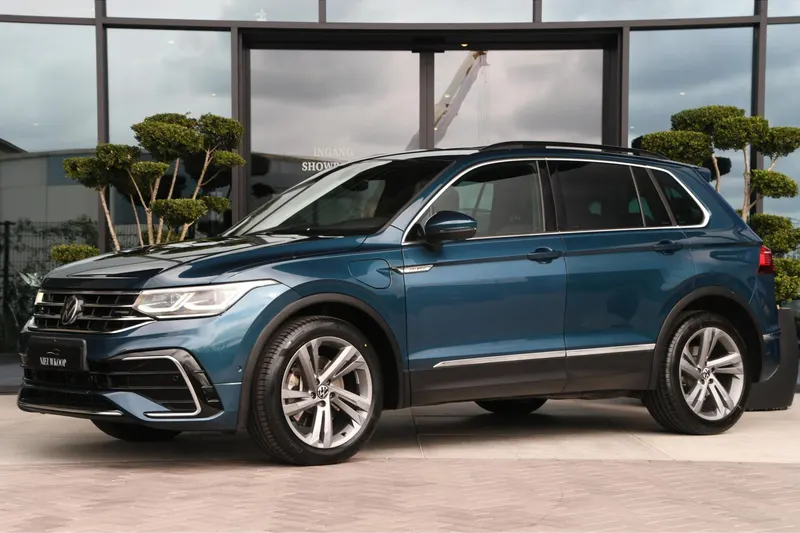 Volkswagen Tiguan (2023)