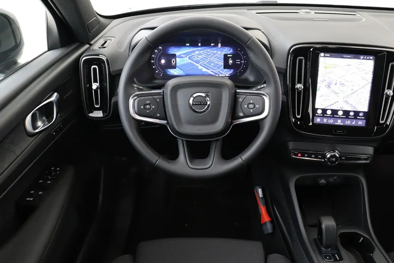 Volvo EX40 (2026)