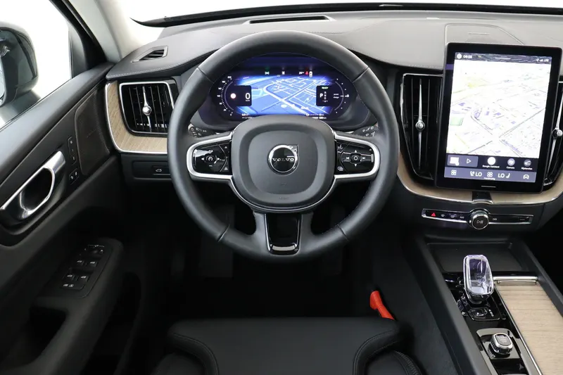 Volvo XC60 (2026)