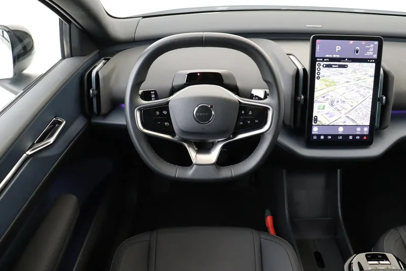 Volvo EX30 (2025)