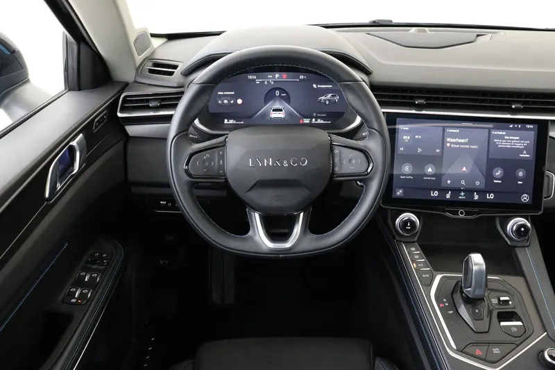 Lynk & Co 01 (2023)