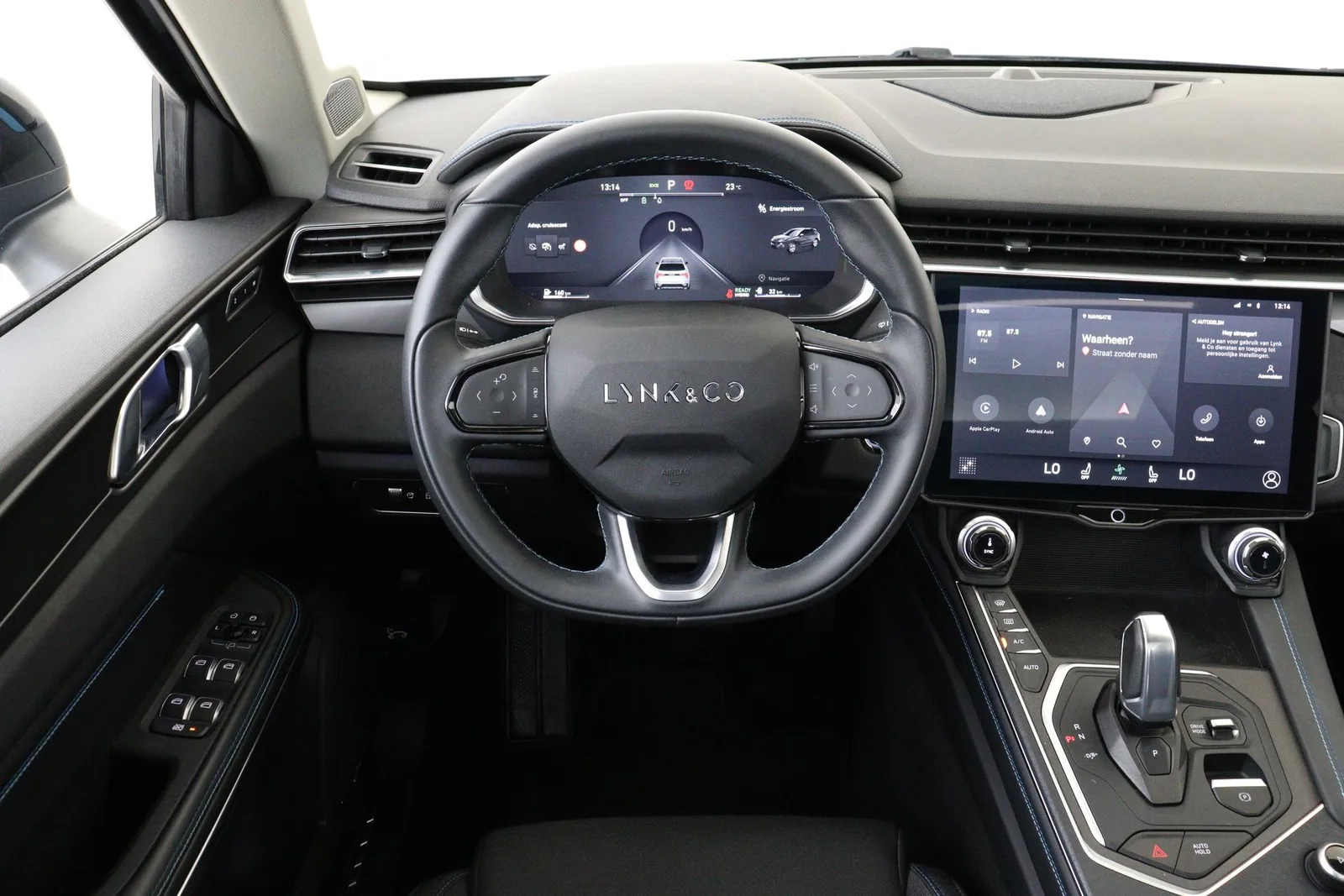 Lynk & Co 01 (2023) — foto 1