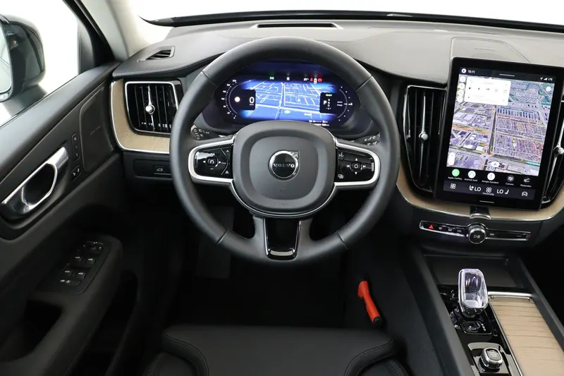 Volvo XC60 (2026)