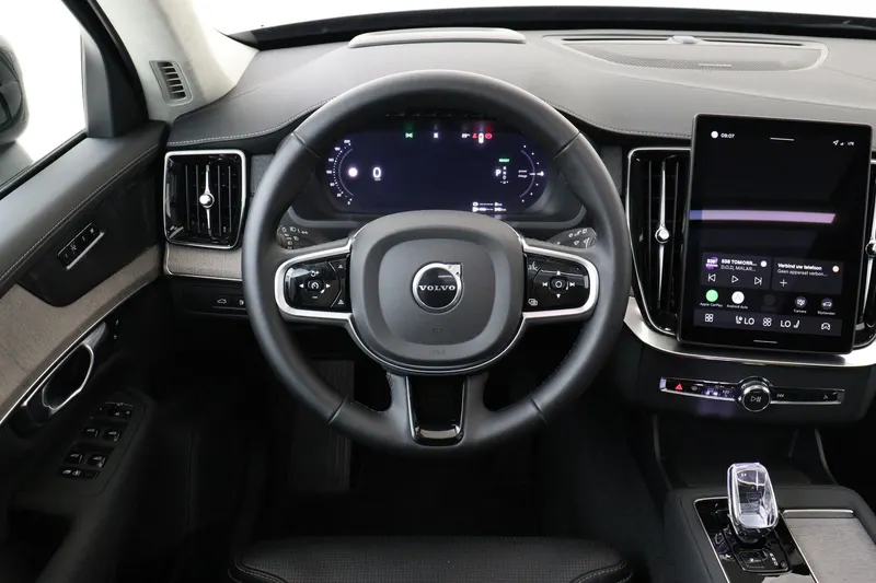 Volvo XC90 (2025)