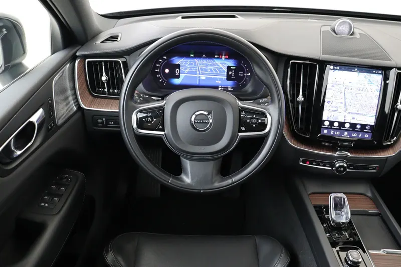 Volvo XC60 (2021)