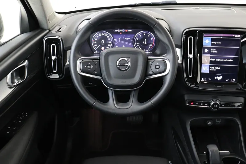 Volvo XC40 (2022)