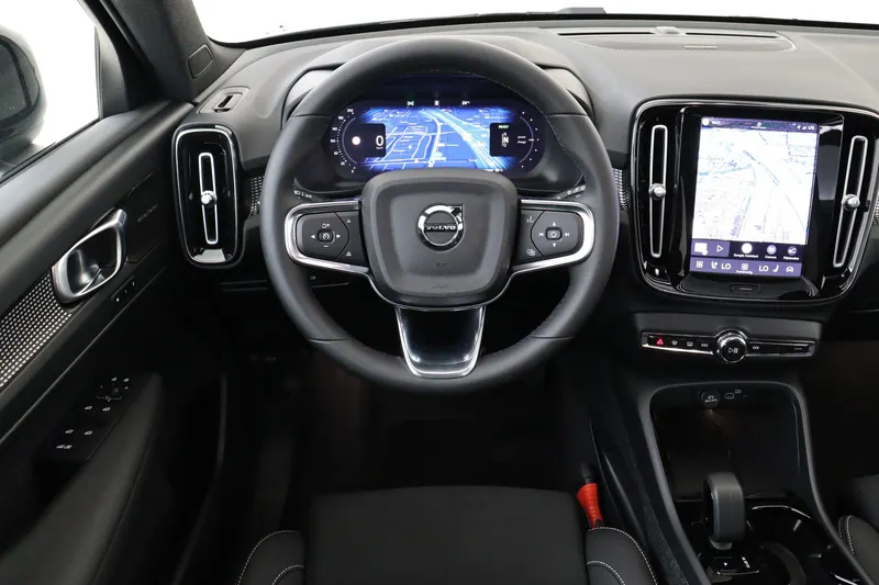 Volvo EX40 (2026)