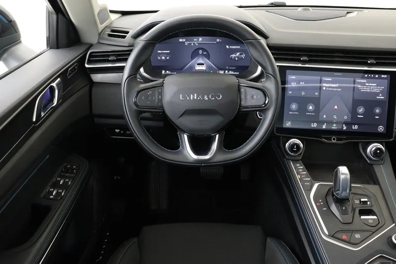 Lynk & Co 01 (2022)