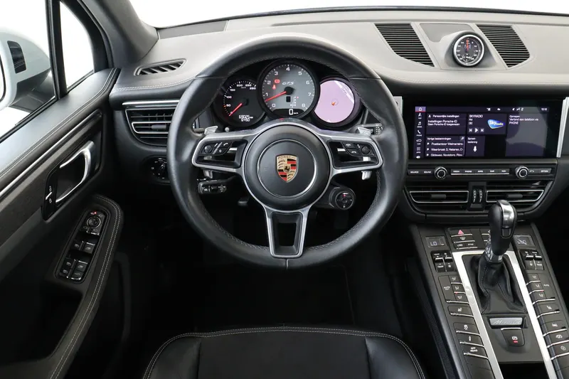Porsche Macan (2020)