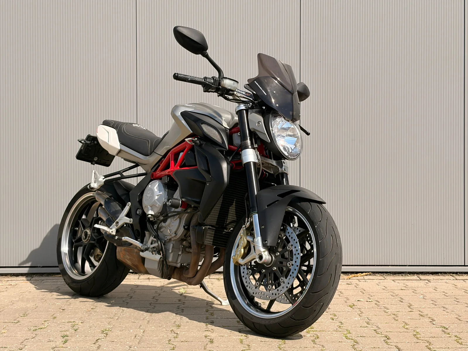 MV Agusta MV Agusta 800 EASS (2013) — foto 1