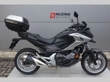Honda NC750X (2016) — foto 1