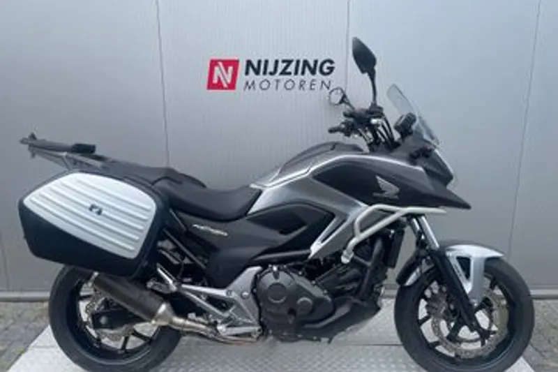 Honda NC750X (2015)
