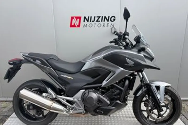 Honda NC750X (2015)