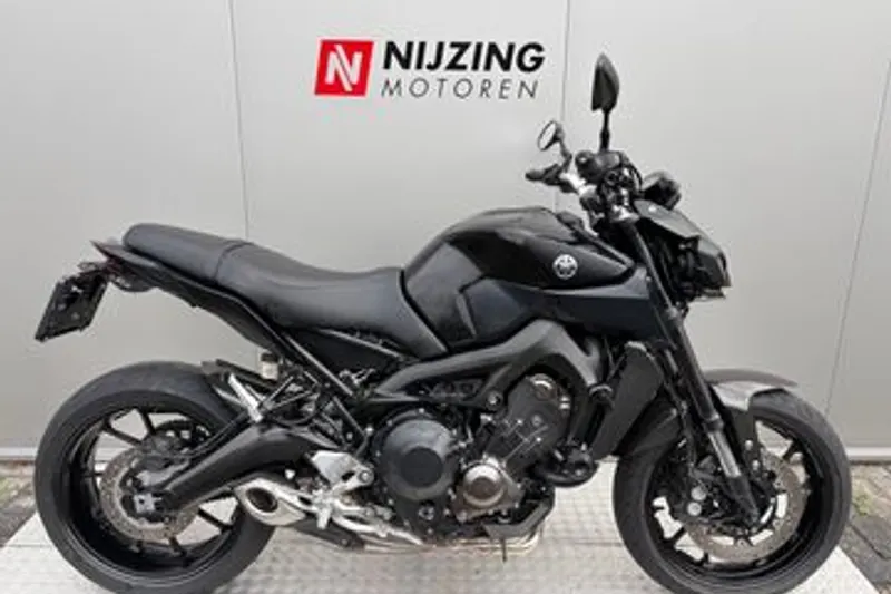 Yamaha MT-09 (2017)