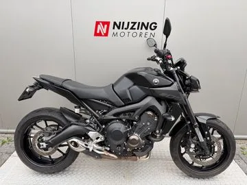 Yamaha MT-09 (2017) — foto 1