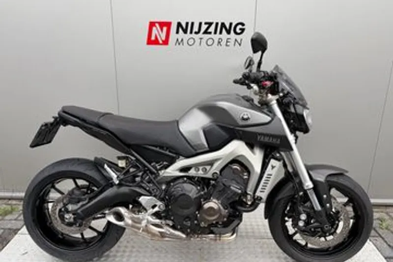 Yamaha MT-09 (2014)