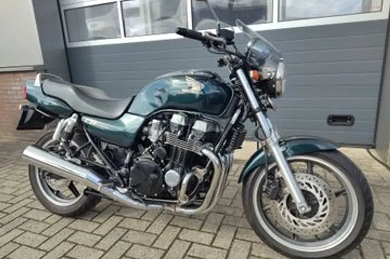 Honda CB 750 Seven Fifty (1999)