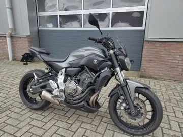 Yamaha MT-07 (2014) — foto 1