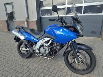 Suzuki V-Strom 650 (2004) — foto 1