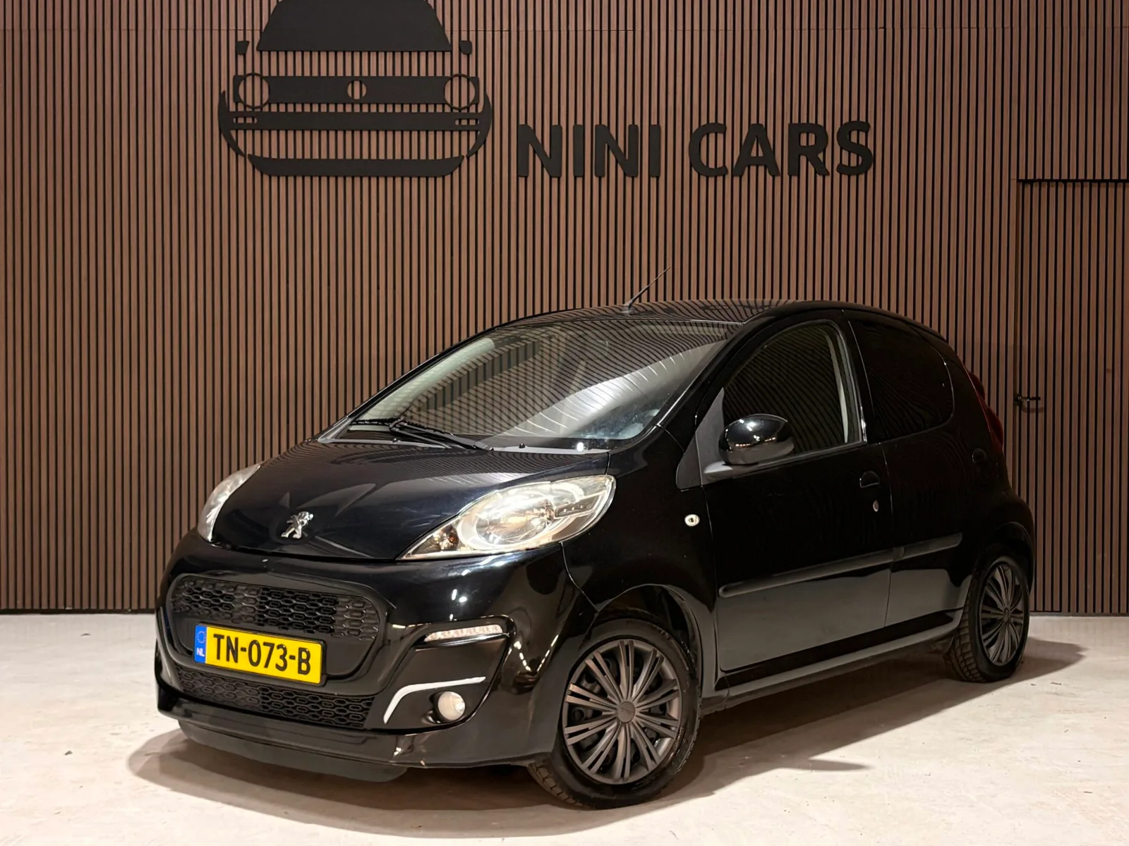 Peugeot 107 (2013) — foto 1