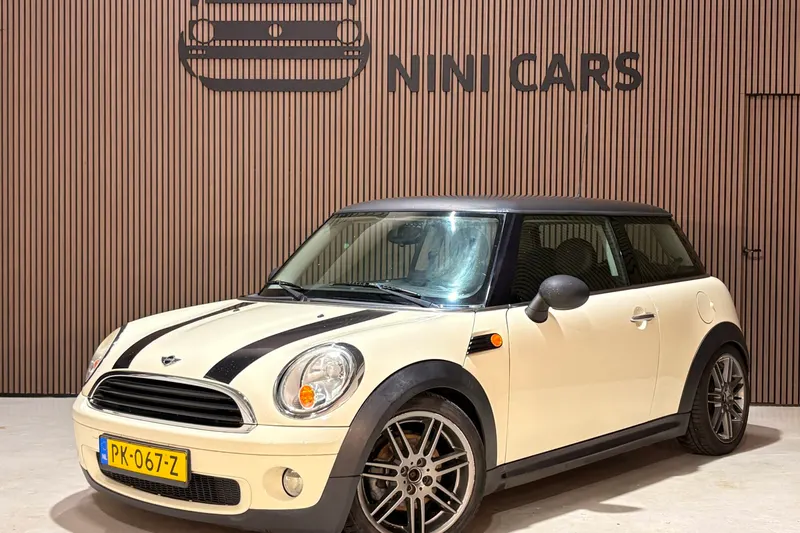 MINI One (2007)